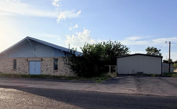 Pictures of Land property located at 911 SW 3rd St, Andrews, TX 79714 for sales - image #1