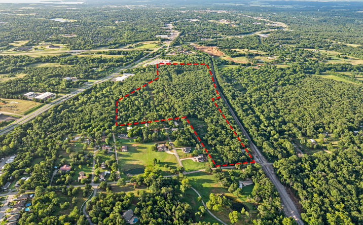 Pictures of Industrial, Land property located at Texoma Parkway (U.S. Highway 91) & Shannon Road, Denison, TX 75020 for sales - image #1