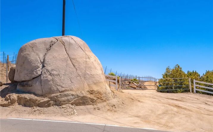 Pictures of Land property located at 2526 Camaron, Temecula, CA 92590 for sales - image #1