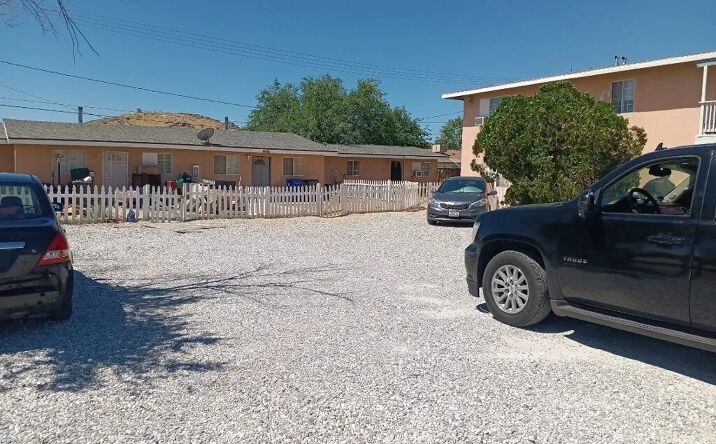 Pictures of Multifamily property located at 20365 Broken Bow, Apple Valley, CA 92307 for sales - image #1