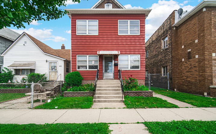 Pictures of Multifamily property located at 4941 Northcote Avenue, East Chicago, IN 46312 for sales - image #1