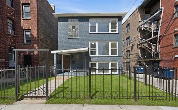 Pictures of Multifamily property located at 7914 S Essex Avenue, Chicago, IL 60617 for sales - image #1