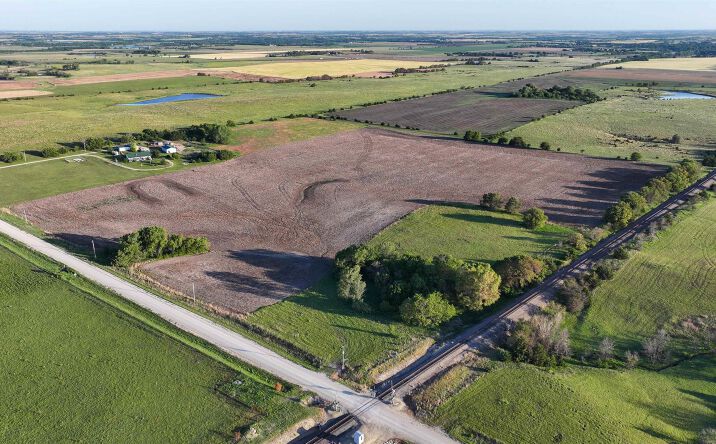 Pictures of Land property located at 300 Ave, Herington, KS 67449 for sales - image #1