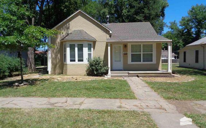 Pictures of Multifamily property located at 526 W 4th Street, Junction City, KS 66441 for sales - image #1