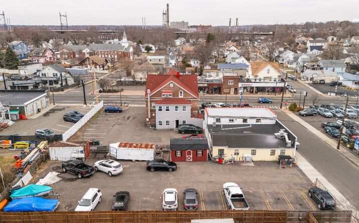 Pictures of Retail property located at 155 Bridgeport Ave, Milford, CT 06460 for sales - image #1