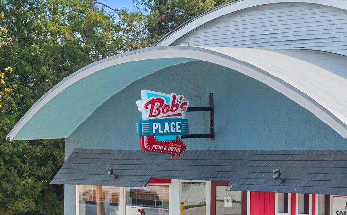 Pictures of Retail property located at 7515 US-31, Alanson, MI 49706 for sales - image #1