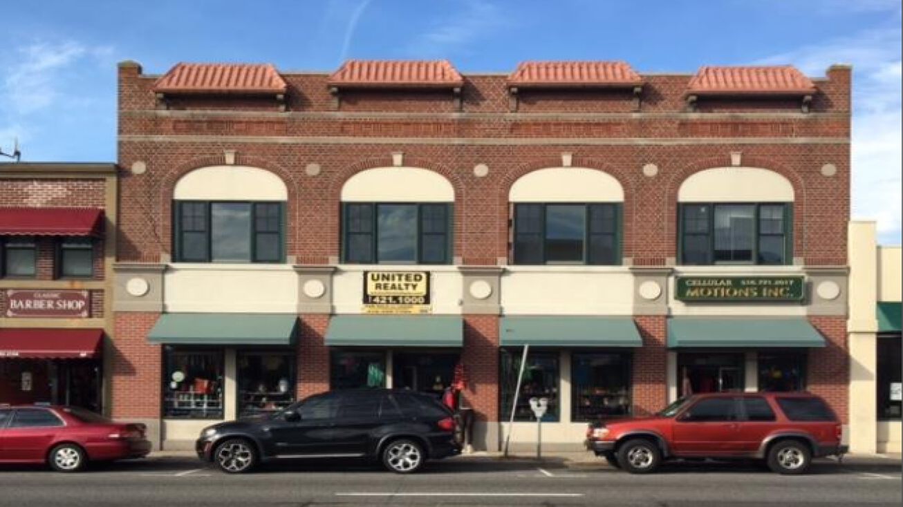 5658 W. Merrick Rd, Freeport, NY 11520