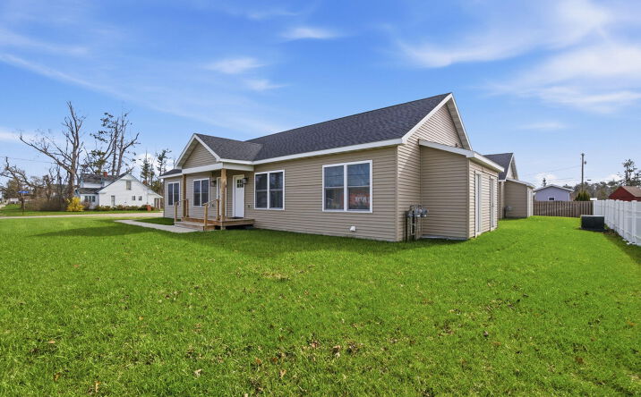 Pictures of Retail, Multifamily property located at 126 & 128 Mill, Gaylord, MI 49735 for sales - image #1