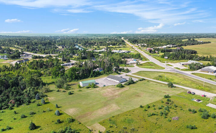 Pictures of Retail property located at 9750 Straits Hwy, Cheboygan, MI 49721 for sales - image #1