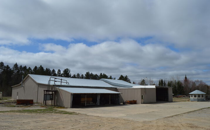 Pictures of Retail property located at 99 Abbe Rd, Fairview, MI 48621 for sales - image #1