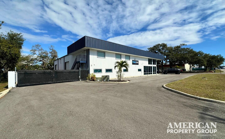 Pictures of Industrial property located at 2011 Whitfield Park Loop, Sarasota, FL 34243 for sales - image #1
