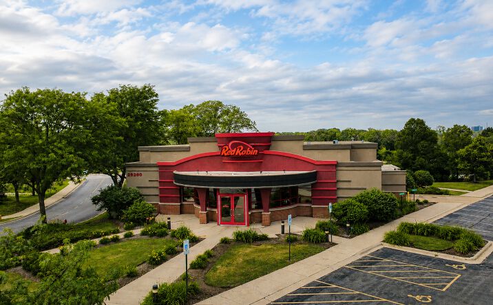 Pictures of Retail property located at 28260 DIEHL RD, WARRENVILLE, IL 60555-3847 for sales - image #1