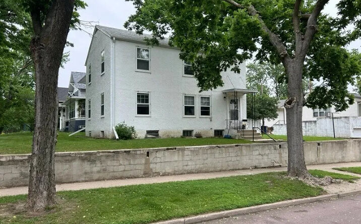 Pictures of Multifamily property located at 518 W. 16th Street, Sioux Falls, SD 57104 for sales - image #1