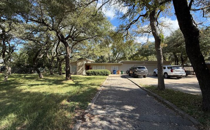 Pictures of Office, Mixed Use, Special Purpose property located at 12719 Dakota Lane, Austin, TX 78729 for sales - image #1