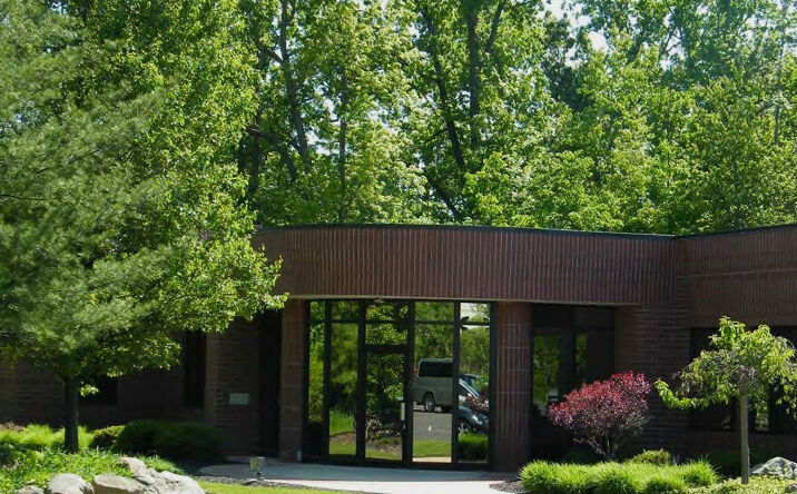 Pictures of Office, Industrial property located at 650 Mondial Parkway, Streetsboro, OH 44241-5211 for sales - image #1