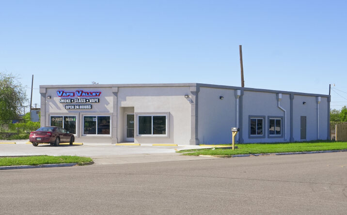 Pictures of Retail property located at 3401 Baldwin Boulevard, Corpus Christi, TX 78405 for sales - image #1