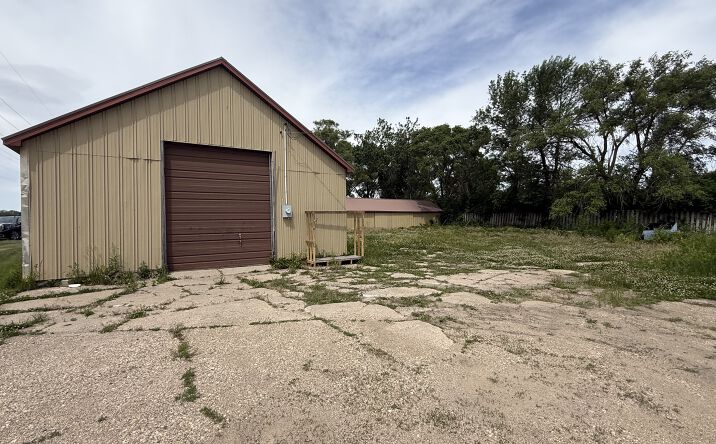 Pictures of Industrial, Mixed Use, Self Storage property located at West 12th Avenue, Milbank, SD 57252 for sales - image #1