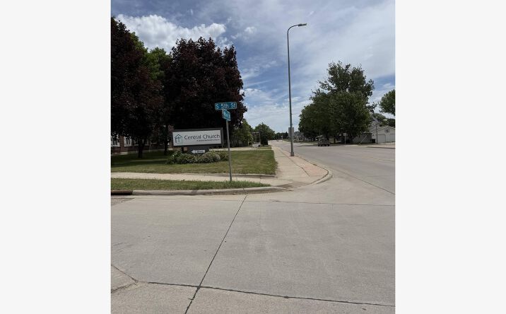 Pictures of Retail, Mixed Use, Land property located at 307 South 5th Street, Milbank, SD 57252 for sales - image #1
