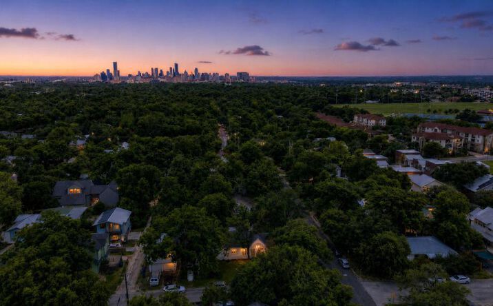 Pictures of Multifamily property located at 5115 Avenue F, Austin, TX 78751 for sales - image #1