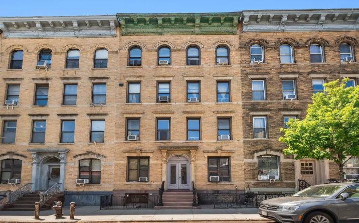 Pictures of Multifamily property located at 19 Clifford Place, Brooklyn, NY 11222 for sales - image #1