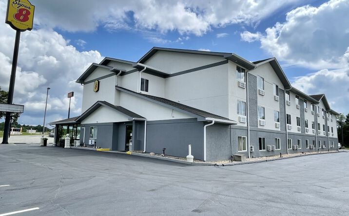 Pictures of Hospitality property located at 171 West Cumberland Gap Parkway, Corbin, KY 40701 for sales - image #1