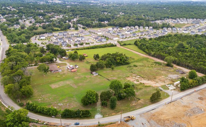 Pictures of Land property located at 4414 Maxwell Road, Nashville, TN 37013 for sales - image #1