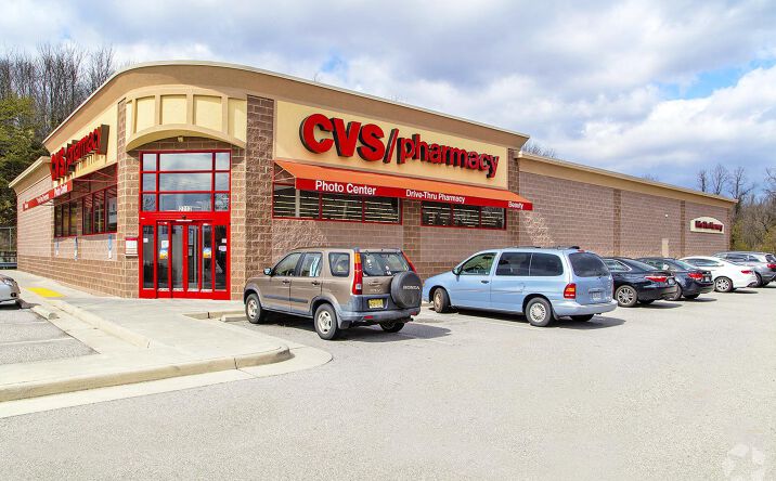 Pictures of Retail property located at 2712 Peters Creek Road, Roanoke, VA 24019 for sales - image #1