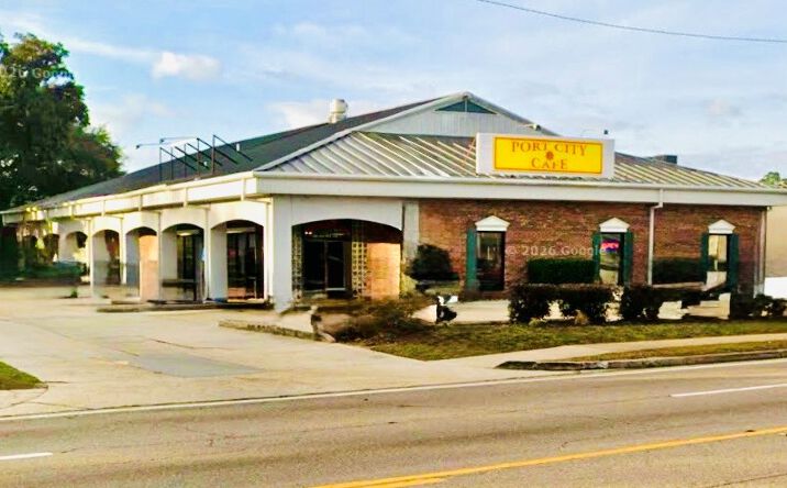 Pictures of Hospitality, Mixed Use property located at 2561 PASS RD, BILOXI, MS 39531-2125 for sales - image #1