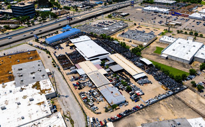 Pictures of Industrial property located at 8180 Southwest Freeway, Houston, TX 77074 for sales - image #1