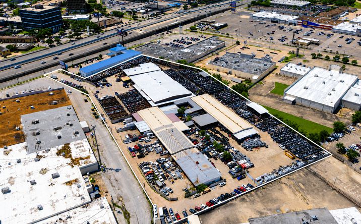 Pictures of Industrial property located at 8180 Southwest Freeway, Houston, TX 77074 for sales - image #1
