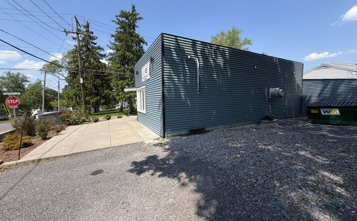 Pictures of Hospitality property located at 104 Chapman Avenue, Auburn, NY 13021 for sales - image #1