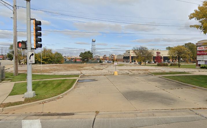 Pictures of Land property located at 2 E Higgins Road, Hoffman Estates, IL 60169-1623 for sales - image #1