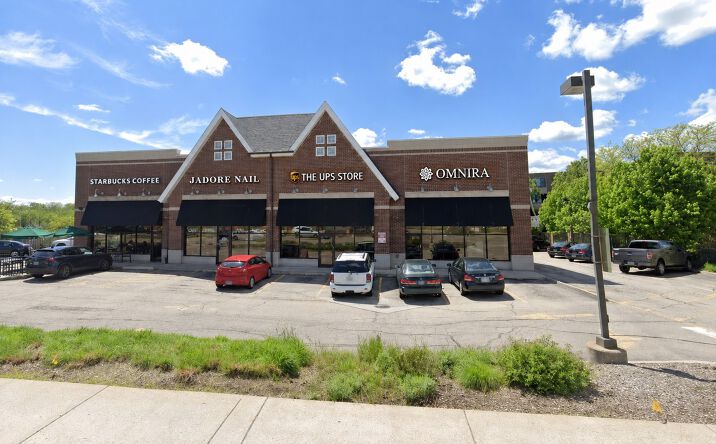 Pictures of Retail property located at 114-120 S. Northwest Hwy, Barrington, IL 60010 for sales - image #1