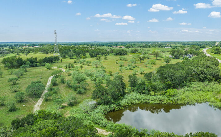 Pictures of Land property located at 401 FM 672, DALE, TX 78616 for sales - image #1