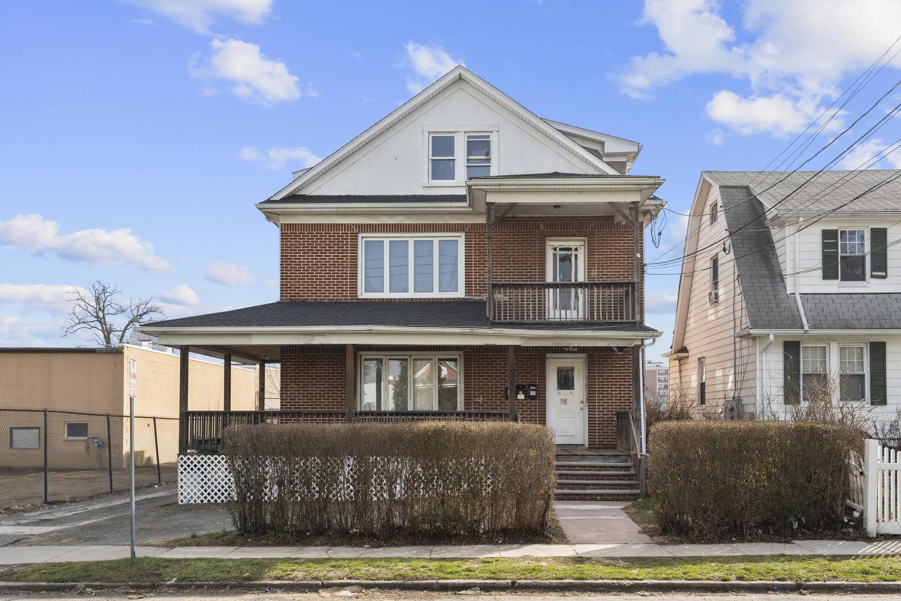 16 Wilson St, Stamford, CT 06902