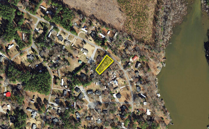 Pictures of Land property located at Hawthorne Drive, Bracey, VA 23919 for sales - image #1