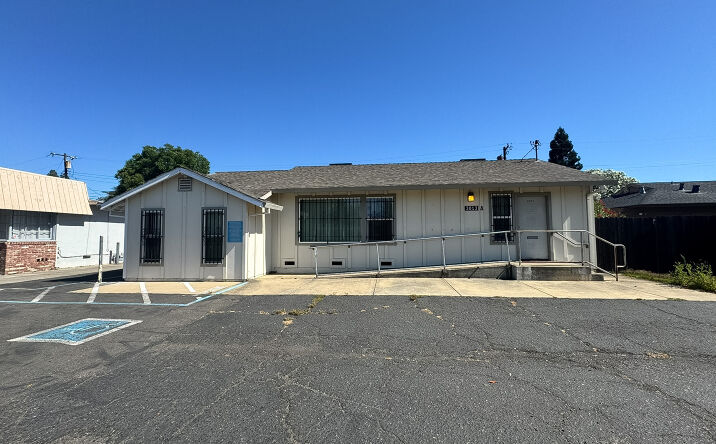 Pictures of Office property located at 3013 EL CAMINO AVE, SACRAMENTO, CA 95821 for sales - image #1
