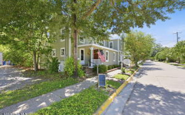 Pictures of Hospitality property located at 508 Church Street, Oriental, NC 28571 for sales - image #1