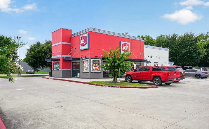Pictures of Retail property located at 18 Wilson Road, Humble, TX 77338 for sales - image #1