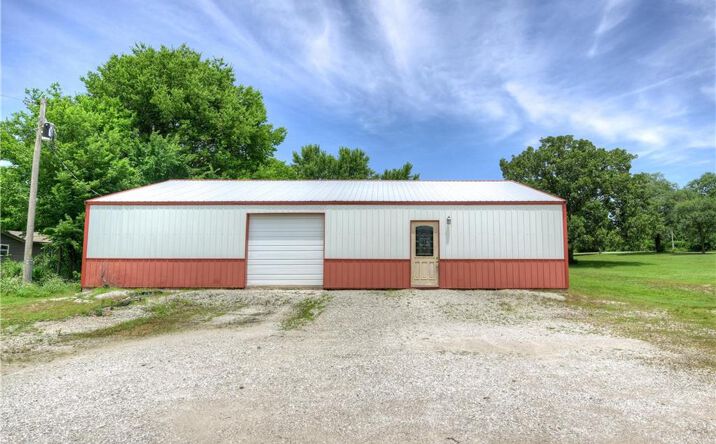Pictures of Industrial property located at 2010 W 21st Street, Galena, KS 66739 for sales - image #1