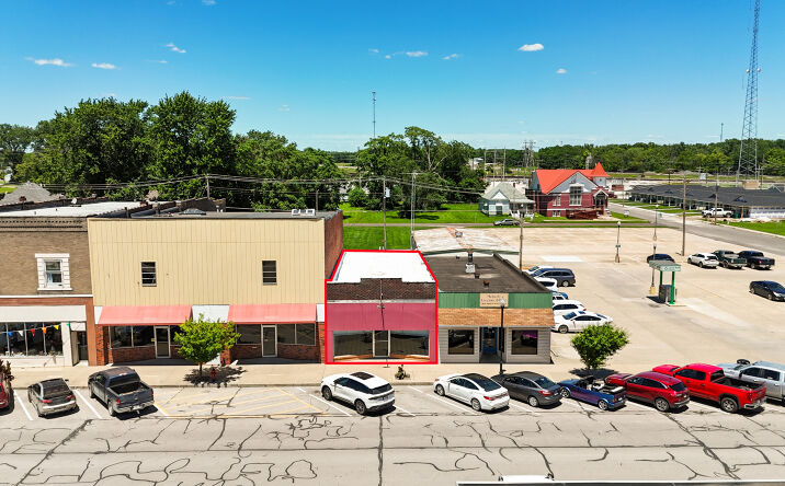 Pictures of Retail property located at 523 W Coates St., Moberly, MO 65270 for sales - image #1