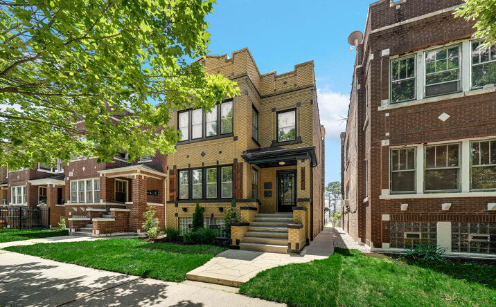 Pictures of Multifamily property located at 5341 W Wrightwood Avenue, Chicago, IL 60639 for sales - image #1