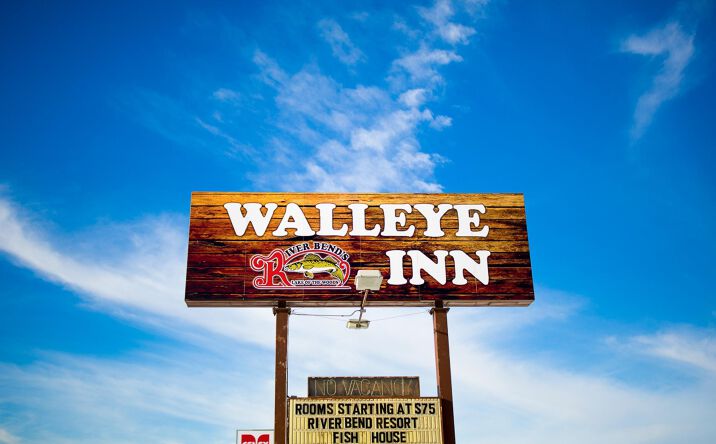 Pictures of Hospitality property located at 803 Main Street W, Baudette, MN 56623 for sales - image #1