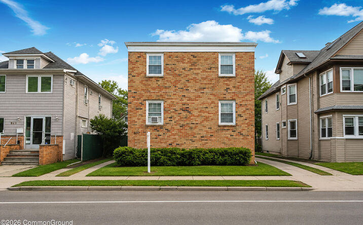 Pictures of Multifamily property located at 937 Forest Avenue, Staten Island, NY 10310 for sales - image #1
