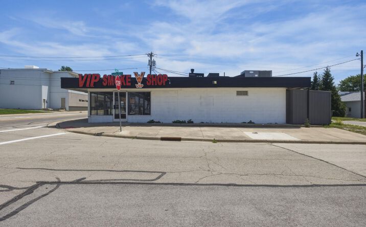 E Market Street, Celina
