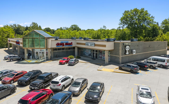Pictures of Retail property located at 3032 North Ridge Road East, Ashtabula, OH 44004 for sales - image #1