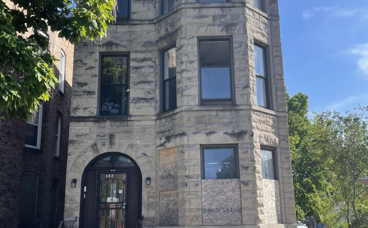 Pictures of Multifamily property located at 663 E. 50th Street, Chicago, IL 60615 for sales - image #1