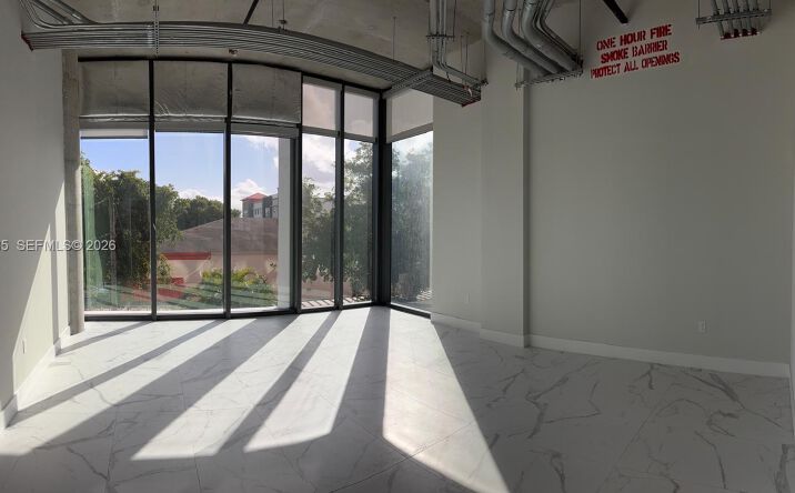 Pictures of Office property located at 21290 Biscayne Blvd Aventura, Aventura, FL 33180 for sales - image #1
