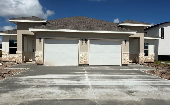 Pictures of Multifamily property located at 1014 Escondido Lane, Harlingen, TX 78550 for sales - image #1