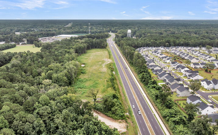 Pictures of Land property located at 0 Berlin G Myers Parkway, Summerville, SC 29483 for sales - image #1